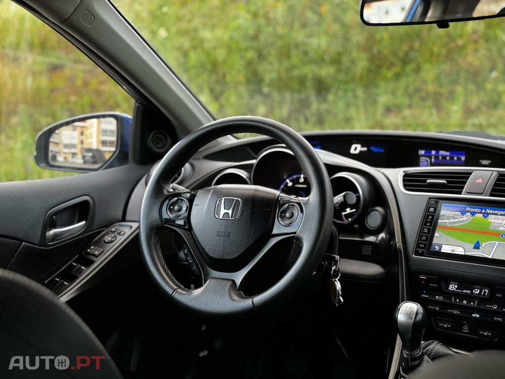 Honda Civic 1.6 i-DTEC Elegance+Connect Navi