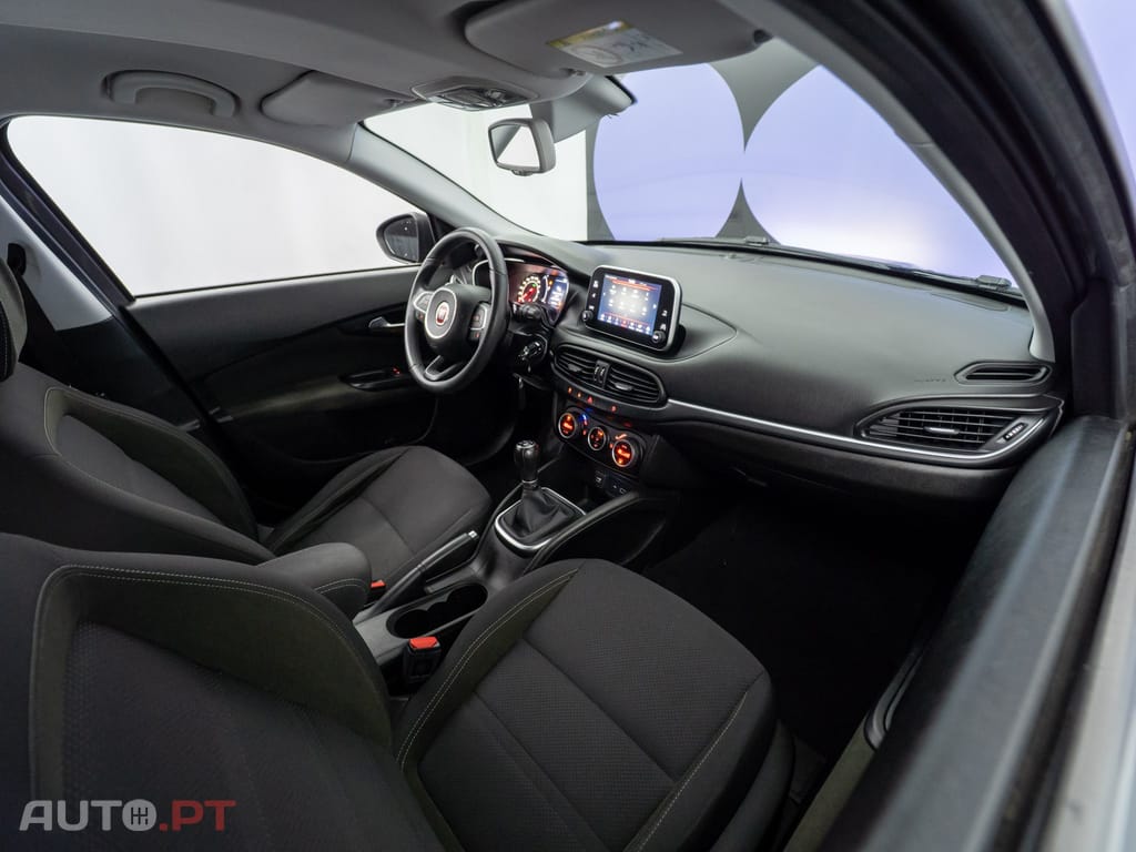 Fiat Tipo 1.3 M-Jet Lounge