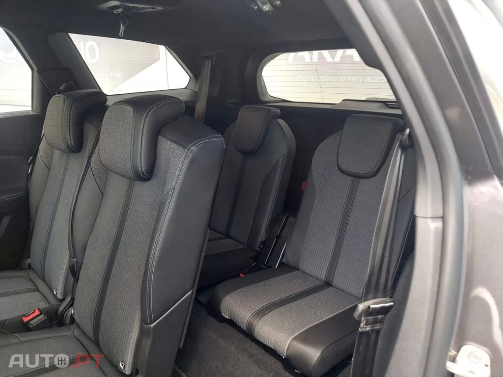 Peugeot 5008 1.5 BlueHDi Allure EAT8