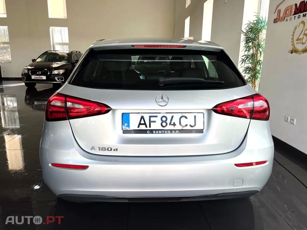Mercedes-Benz A 180 d Style Plus