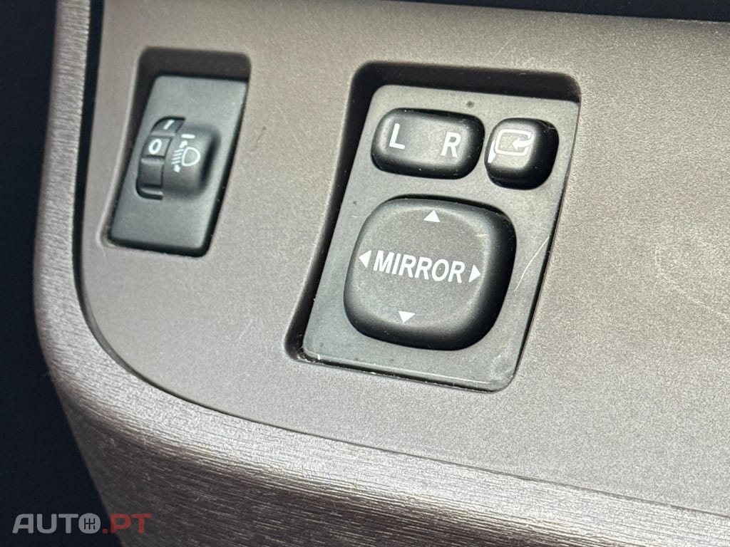 Toyota iQ 1.0 VVT-i 2 NAVI+Bluetooth