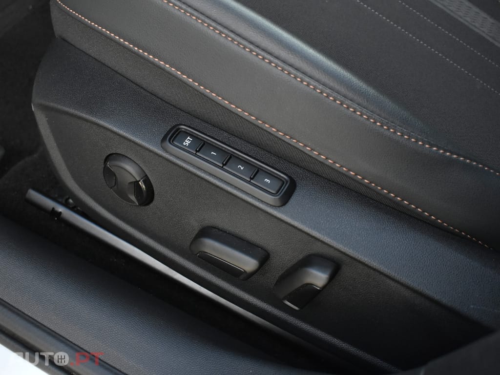 Cupra Leon 1.4 e-Hybrid Cupra DSG VZ