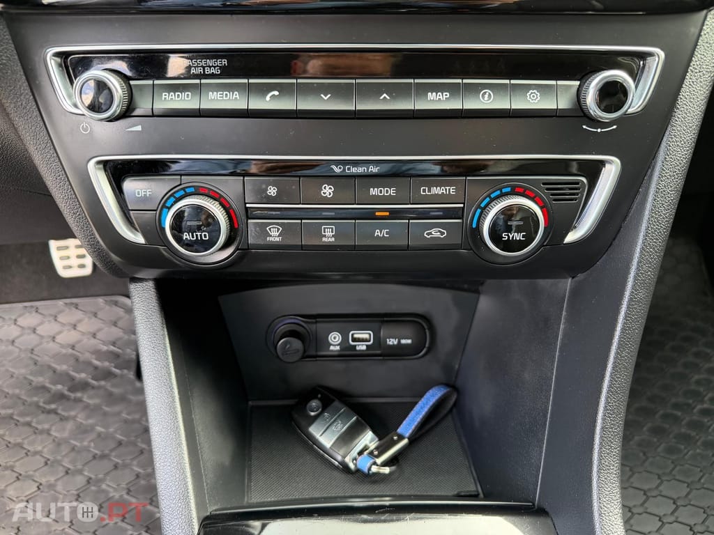 Kia Optima 1.7 CRDi TX