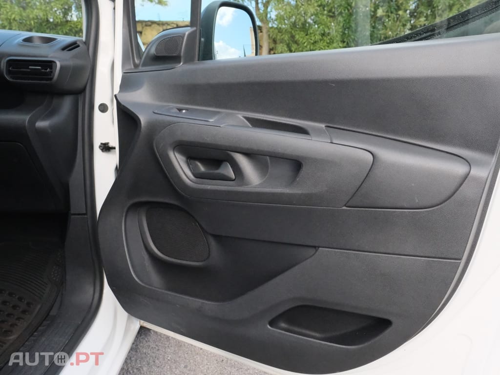 Peugeot Partner 1.6 BlueHDi L1 Asphalt