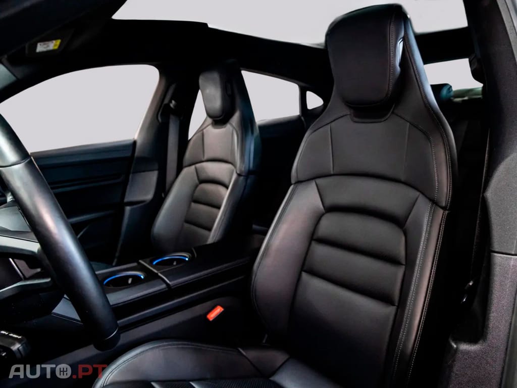 Porsche Taycan I.V.A DEDUTIVEL 4S 