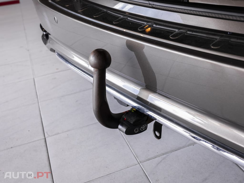 Toyota Auris Touring Sports 1.8 HSD Sport+Navi