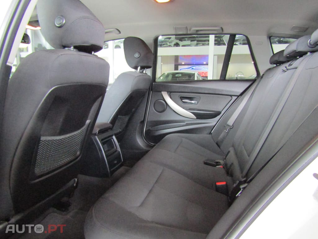 BMW 318 d Touring Advantage