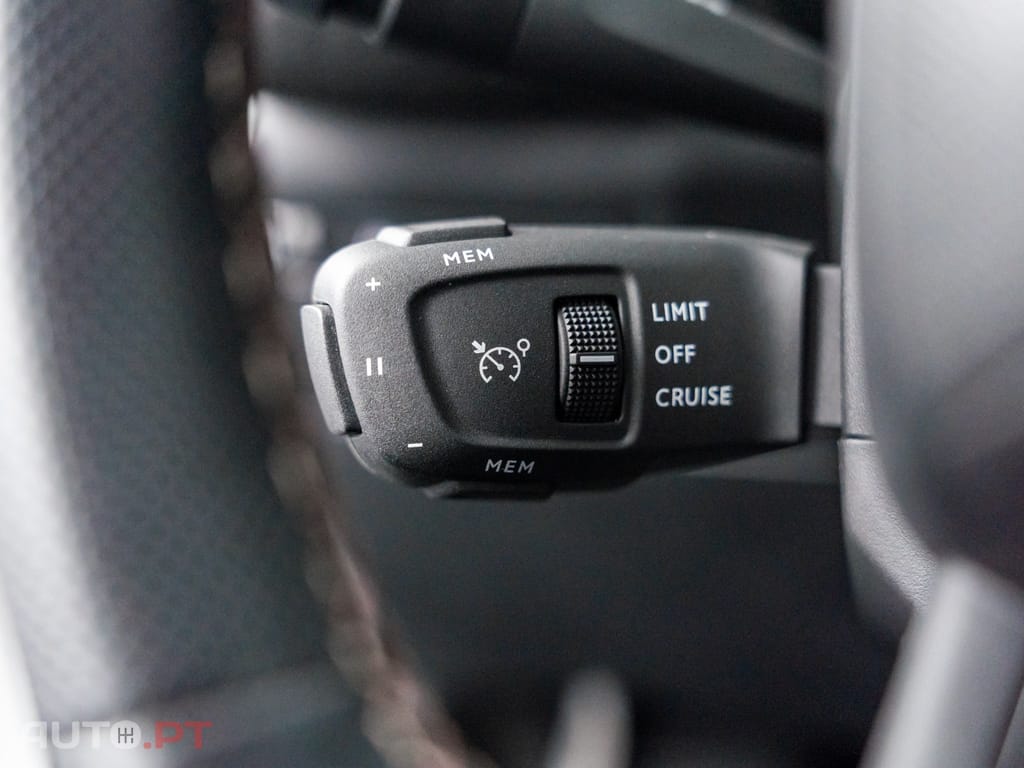 DS DS3 Crossback E-Tense Performance Line