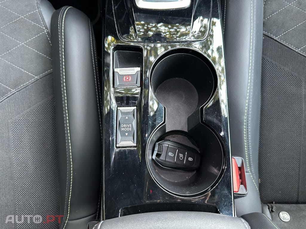 Peugeot E-208 50 kWh GT Pack