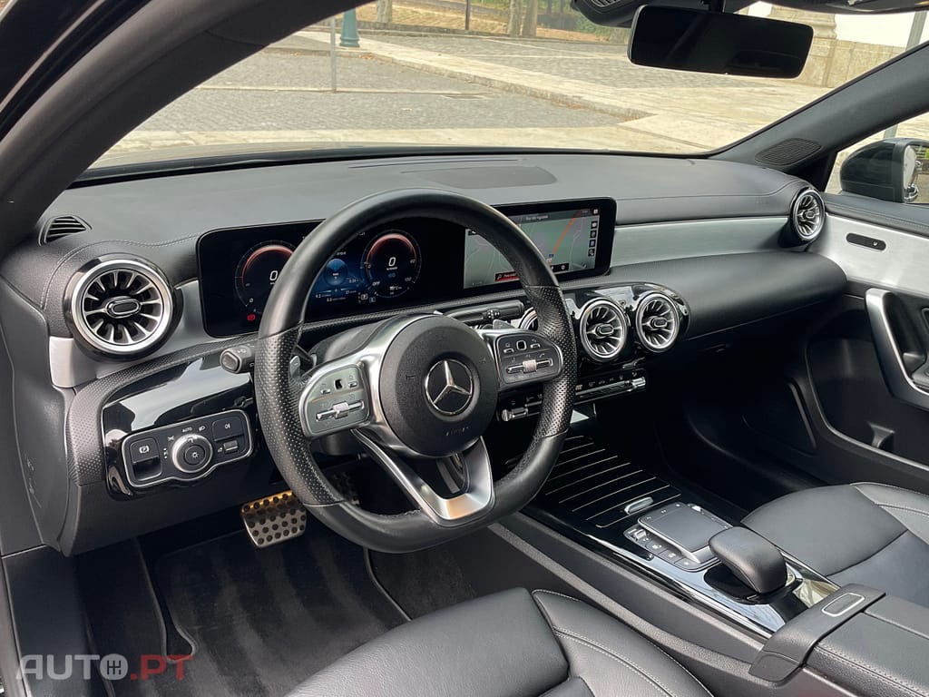 Mercedes-Benz A 250 e 8G-DCT AMG Line