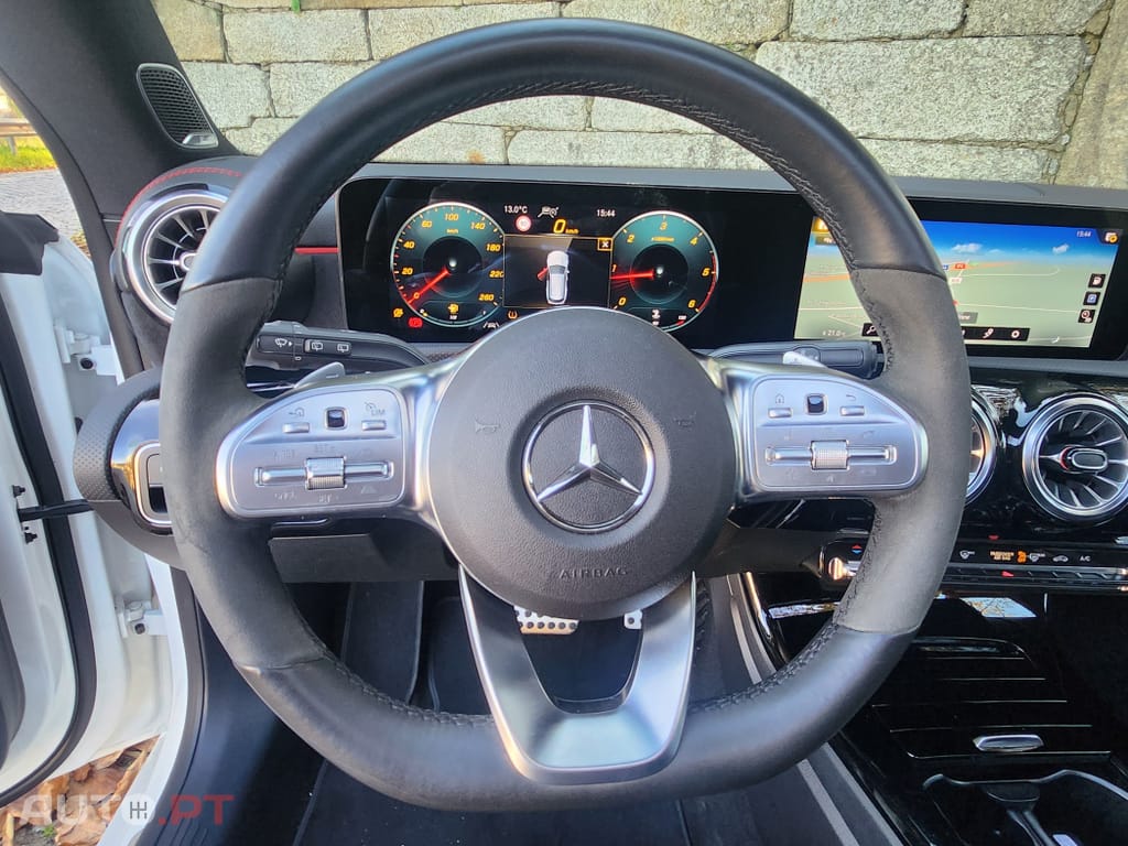 Mercedes-Benz CLA 200 d Shooting Brake 8G-DCT AMG Line