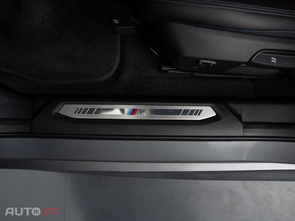 BMW 216 d Pack Desportivo M