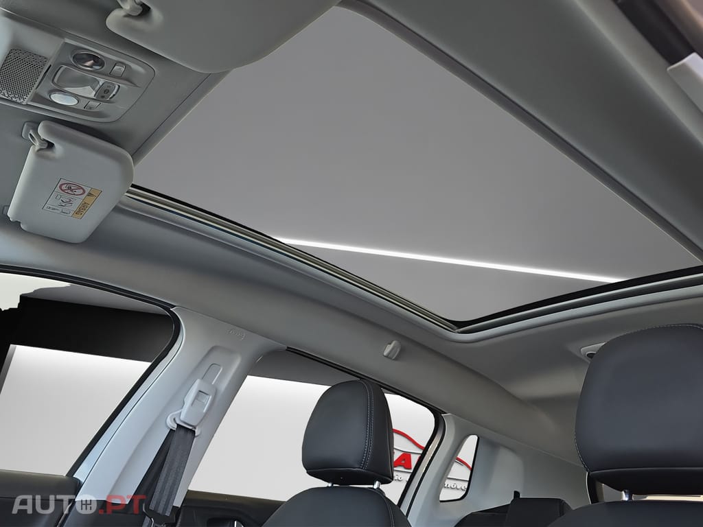 Peugeot 2008 1.2 PureTech Crossway