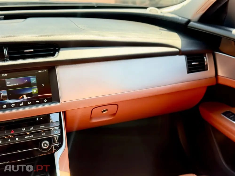 Jaguar XF 20d Aut. R-Sport