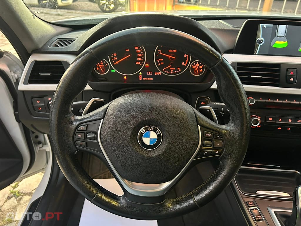 BMW 320 d Line Modern Auto-2013