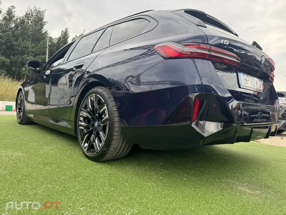 BMW i5 M60
