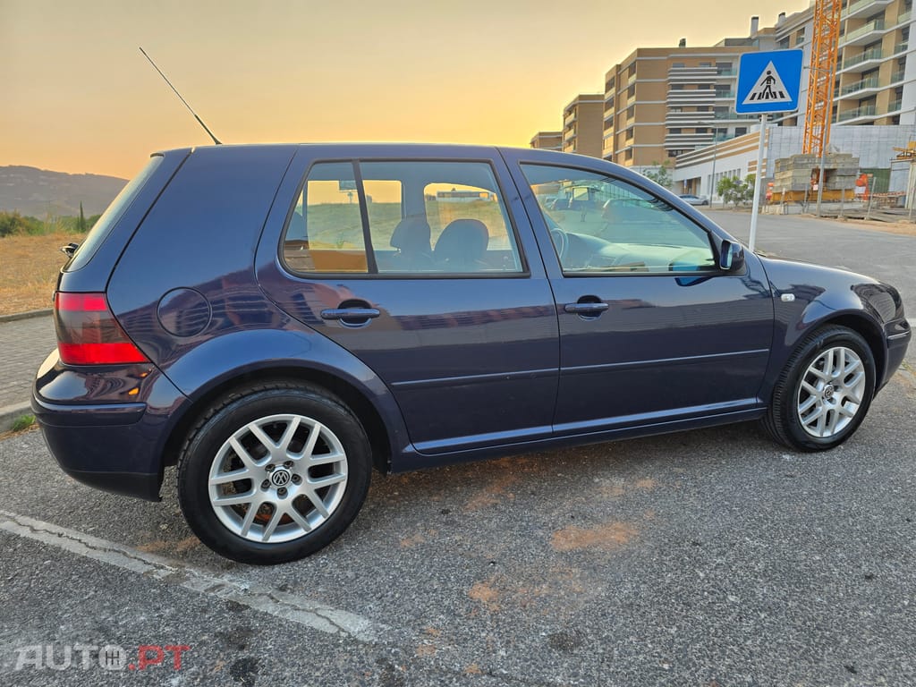 Volkswagen Golf 1.9 TDI Highline 130CV