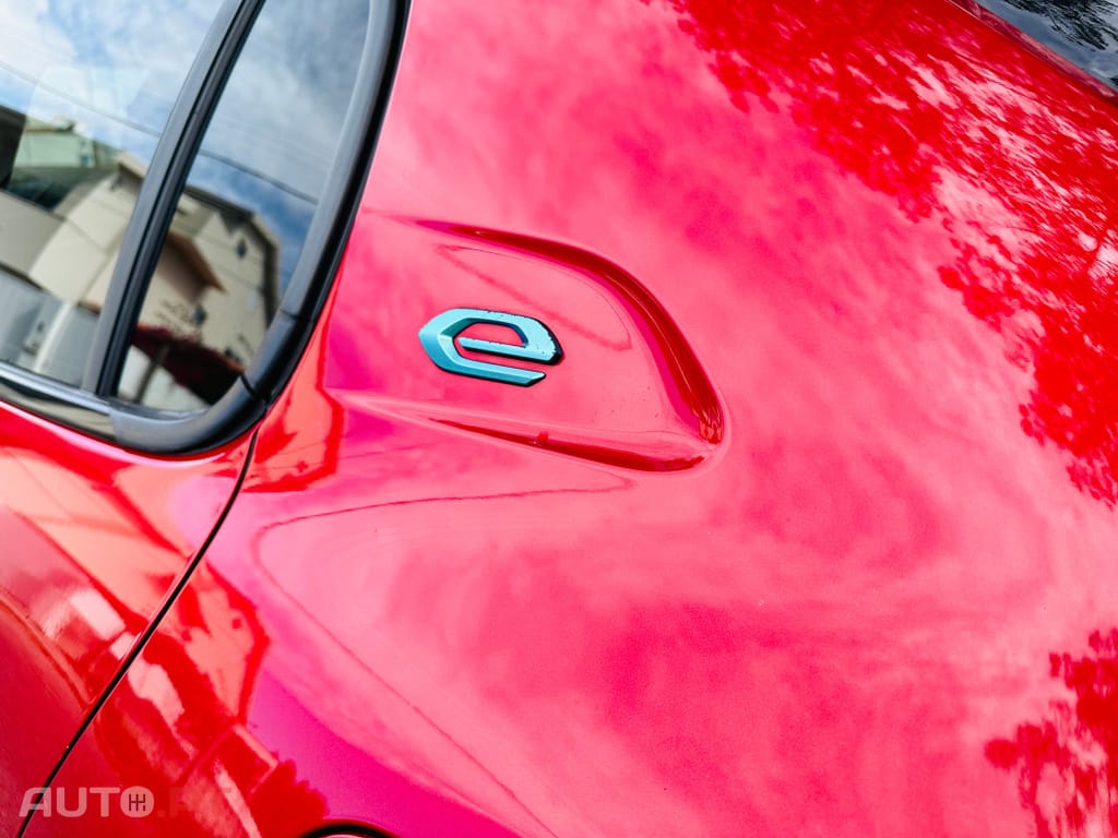 Peugeot 208 GT