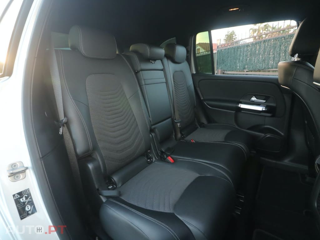 Mercedes-Benz EQB 250 EDITION