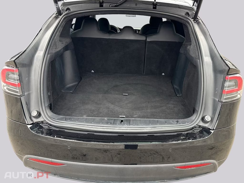 Tesla Model X I.V.A DEDUTIVEL Long Range