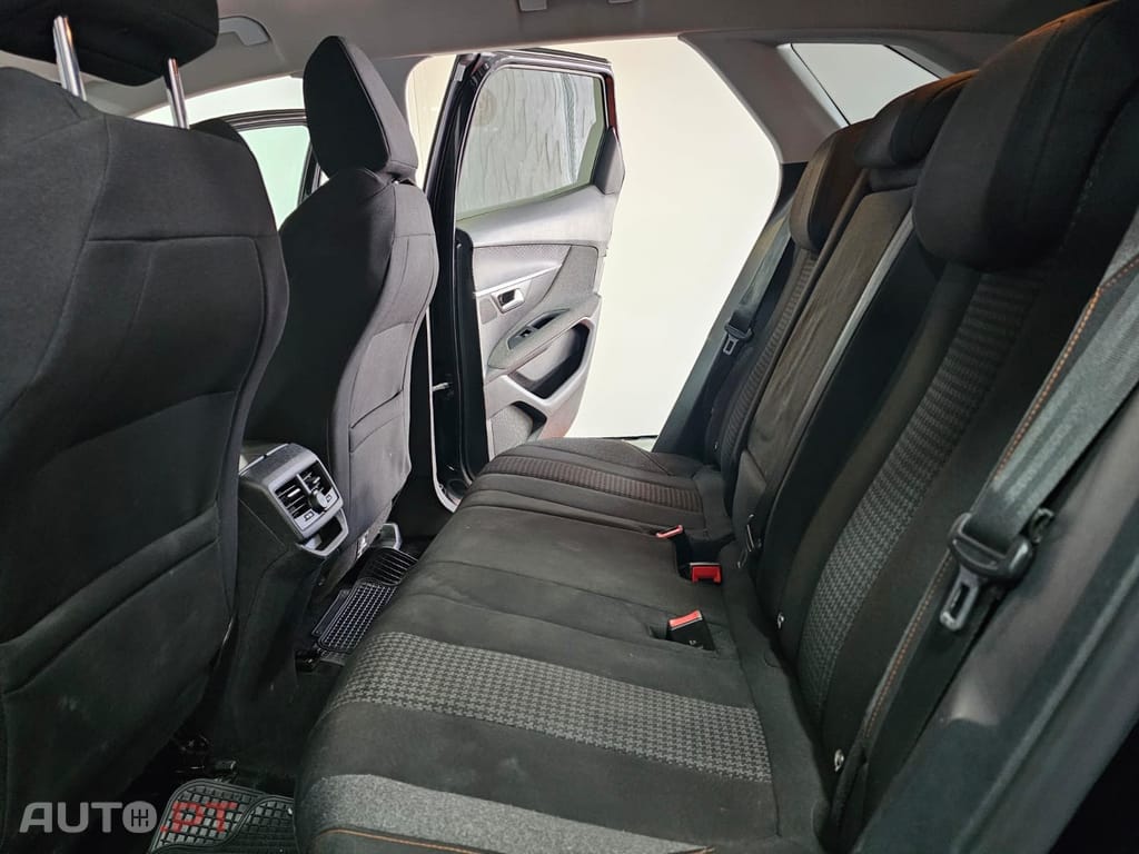Peugeot 3008 1.6 BlueHDi Allure EAT6
