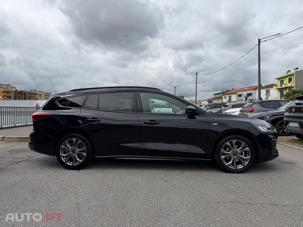 Ford Focus SW 1.0 EcoBoost MHEV ST-Line