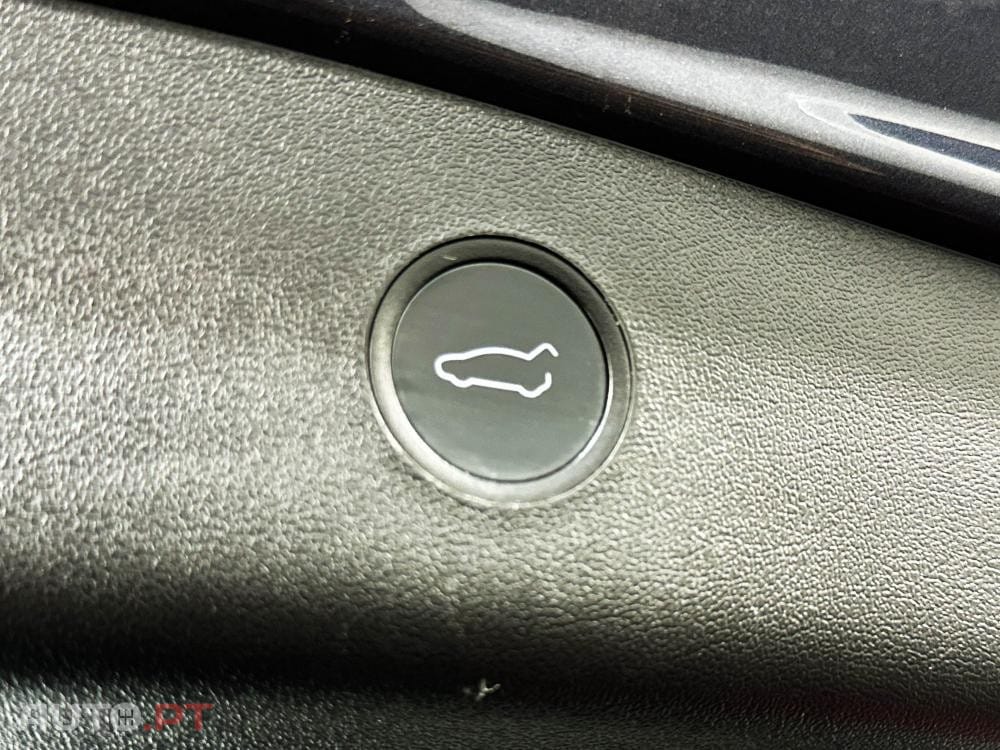 Tesla Model 3 Long Range AWD Dual Motor