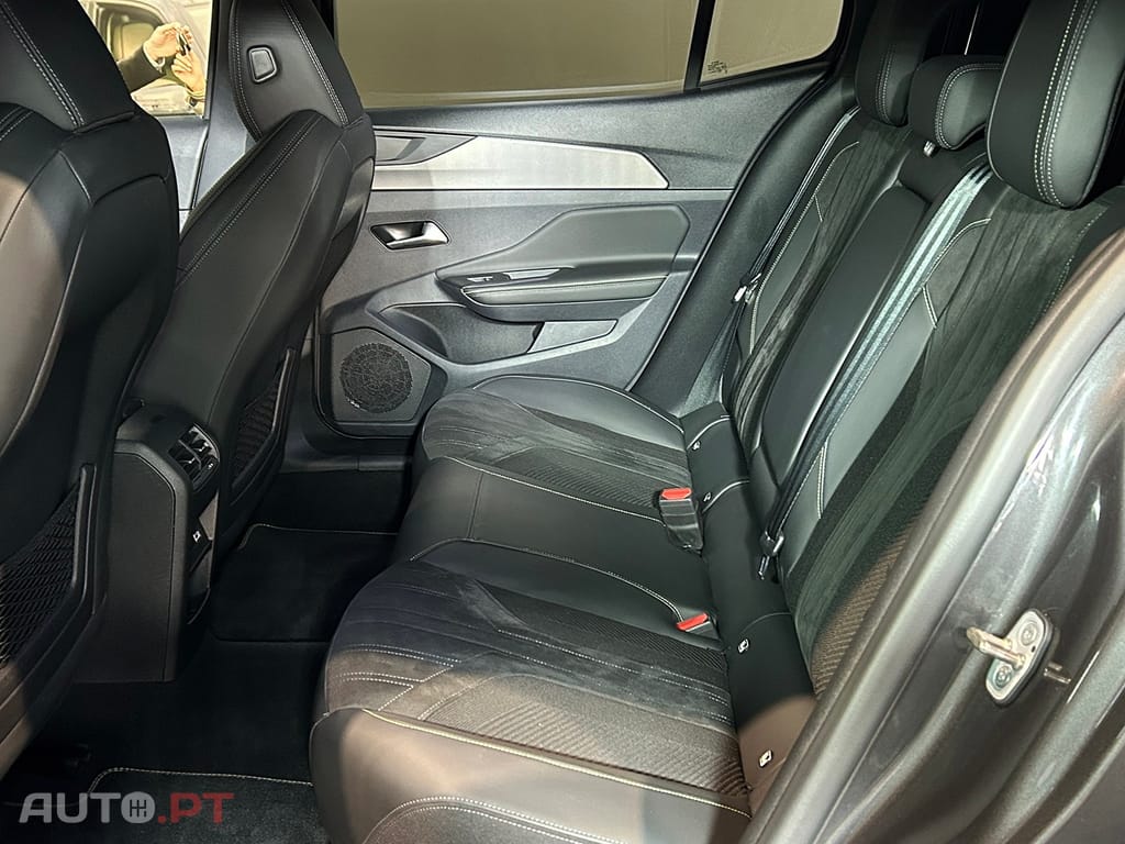Peugeot 408 1.6 Hybrid GT e-EAT8