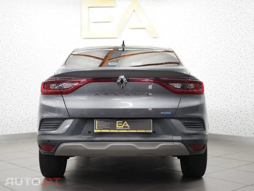 Renault Arkana 1.6 E-Tech Intens