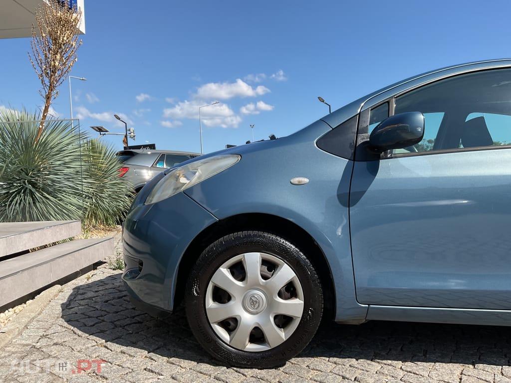 Toyota Yaris 1.0 VVT-i ACtive+AC