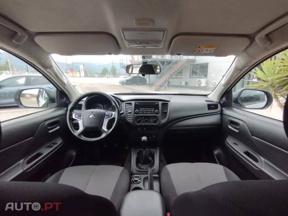 Mitsubishi L200 2.3 DI-D Space Cab Invite 4WD