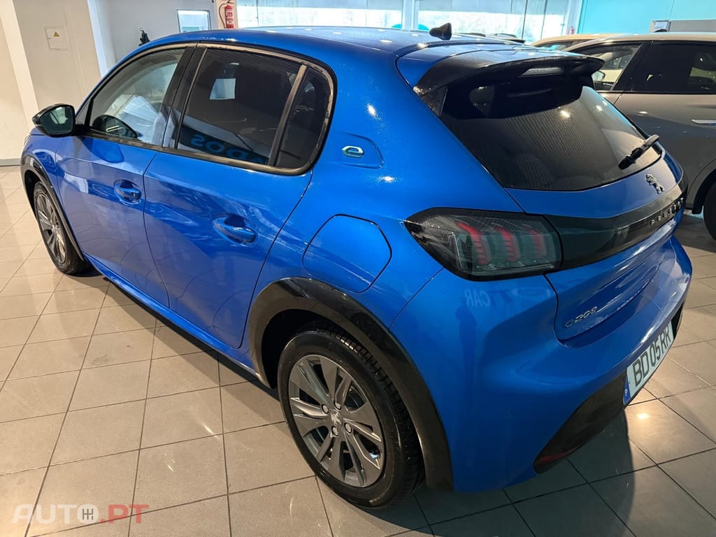 Peugeot E-208 50 kWh Active Pack