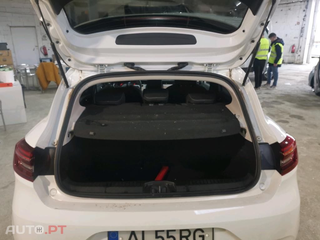 Renault Clio 1.0 TCe Limited Bi-Fuel