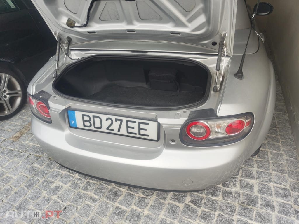 Mazda MX-5 MZR Sport 2.0