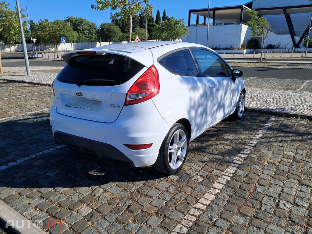 Ford Fiesta Ford Fiesta Comercial 1.6 TDCi Sport 95cv