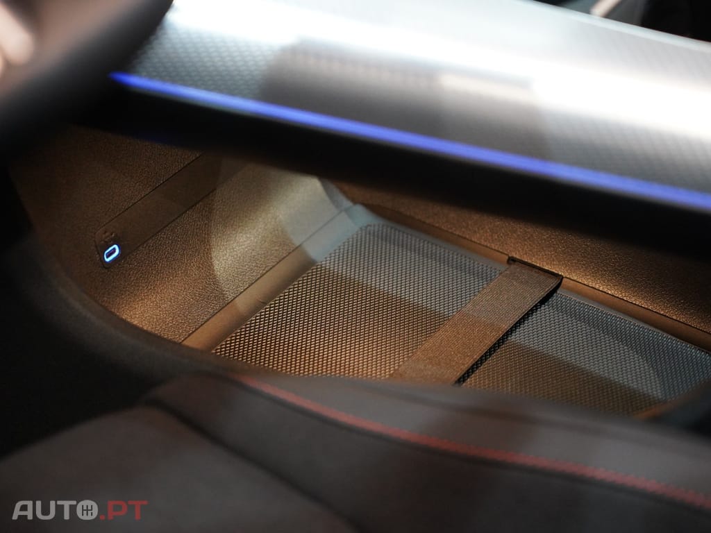 Mercedes-Benz CLA 250 com tecnologia EQ