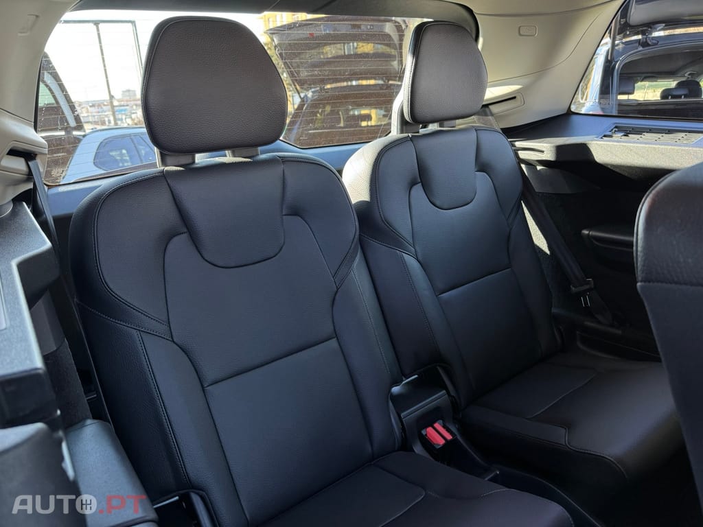 Volvo XC90 2.0 T8 PHEV Inscription Expression AWD