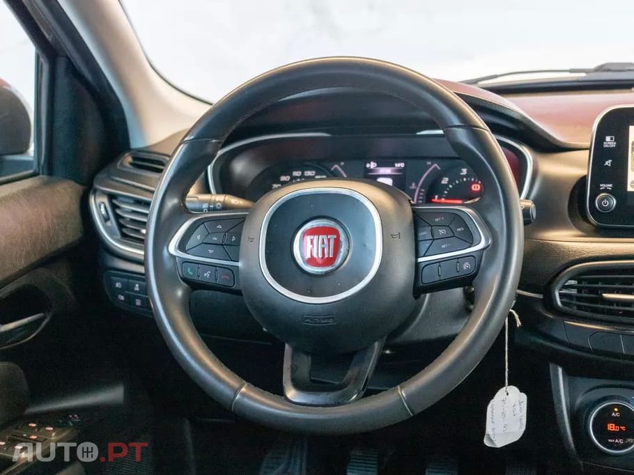 Fiat Tipo 1.3 M-Jet Lounge Tech