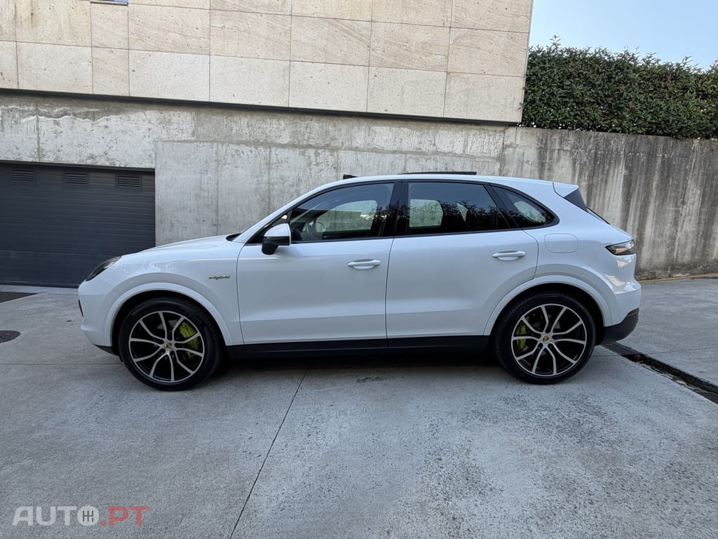 Porsche Cayenne E-Hybrid Platinum Edition