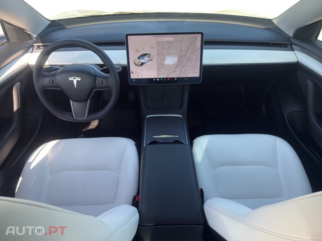 Tesla Model 3 Standard Range Plus RWD