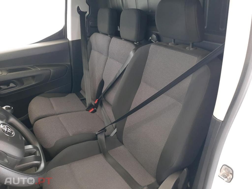 Toyota Proace City 1.5D L2 Comfort - IVA Dedutível