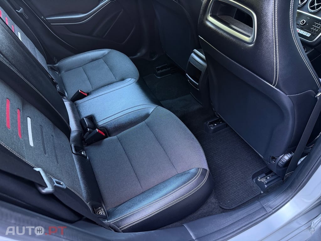 Mercedes-Benz A 180 d AMG Line