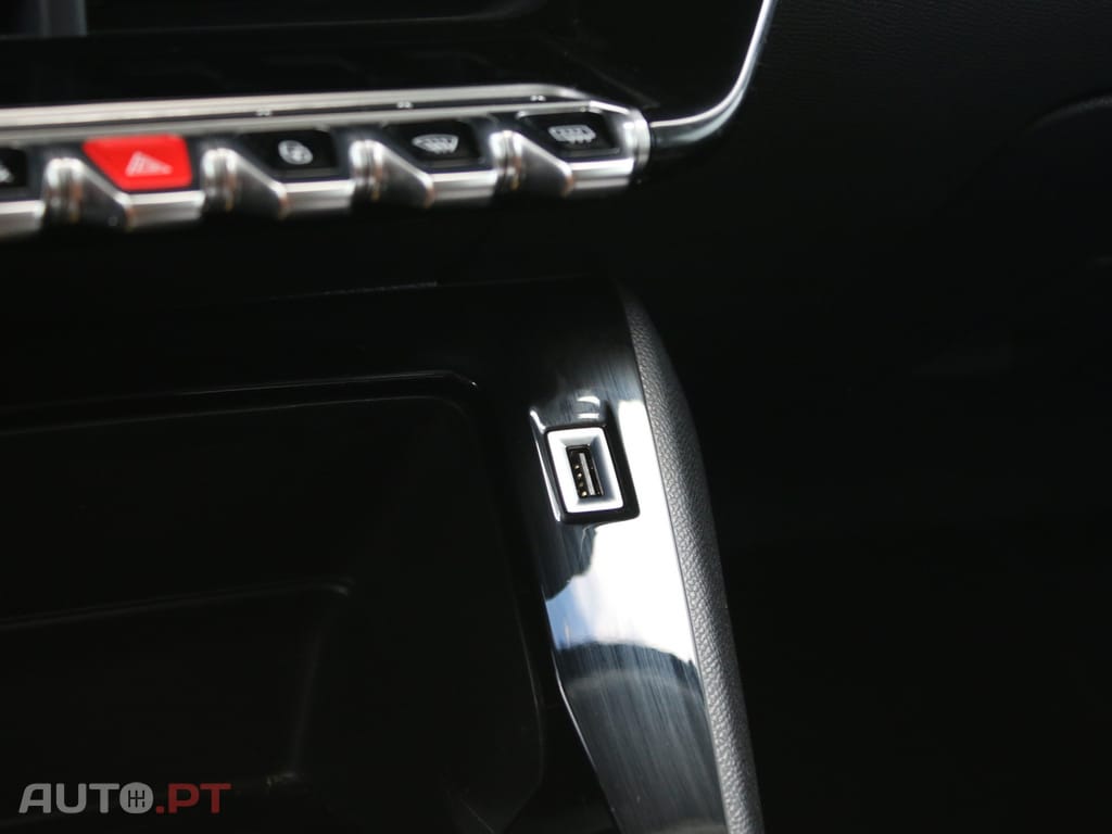 Peugeot E-208 50 kWh Allure