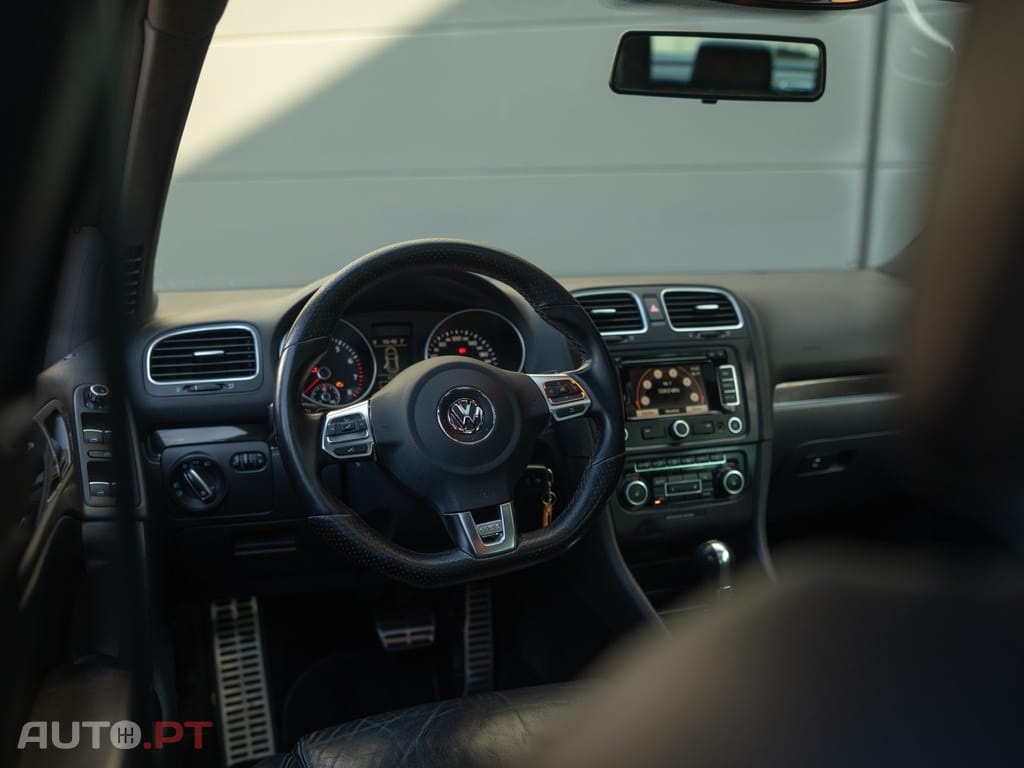 Volkswagen Golf 2.0 GTi DSG