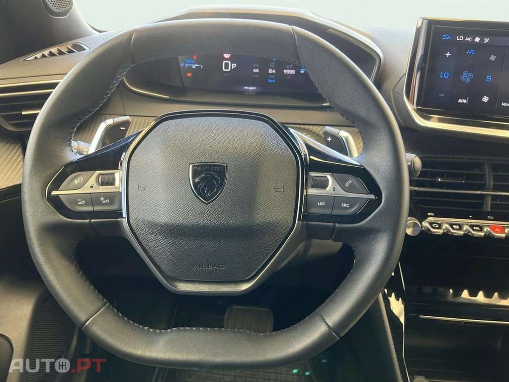 Peugeot 2008 1.2 PureTech Allure EAT8