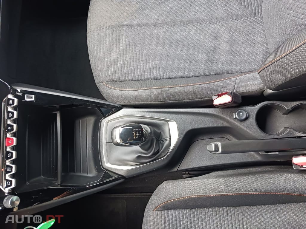 Peugeot 2008 1.2 PureTech Style