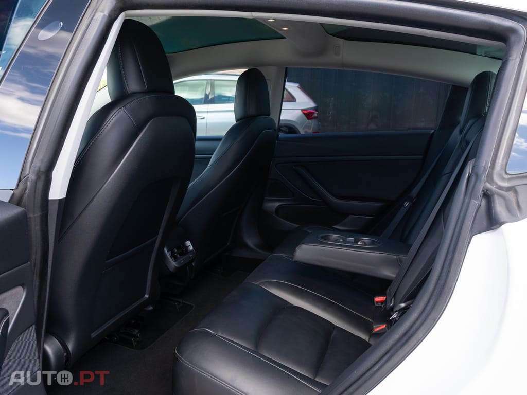 Tesla Model 3 Standard RWD