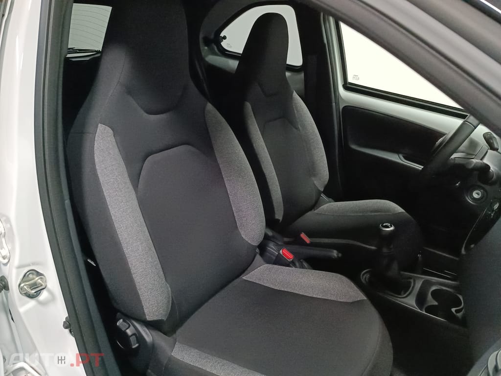 Toyota Aygo X 1.0 Play