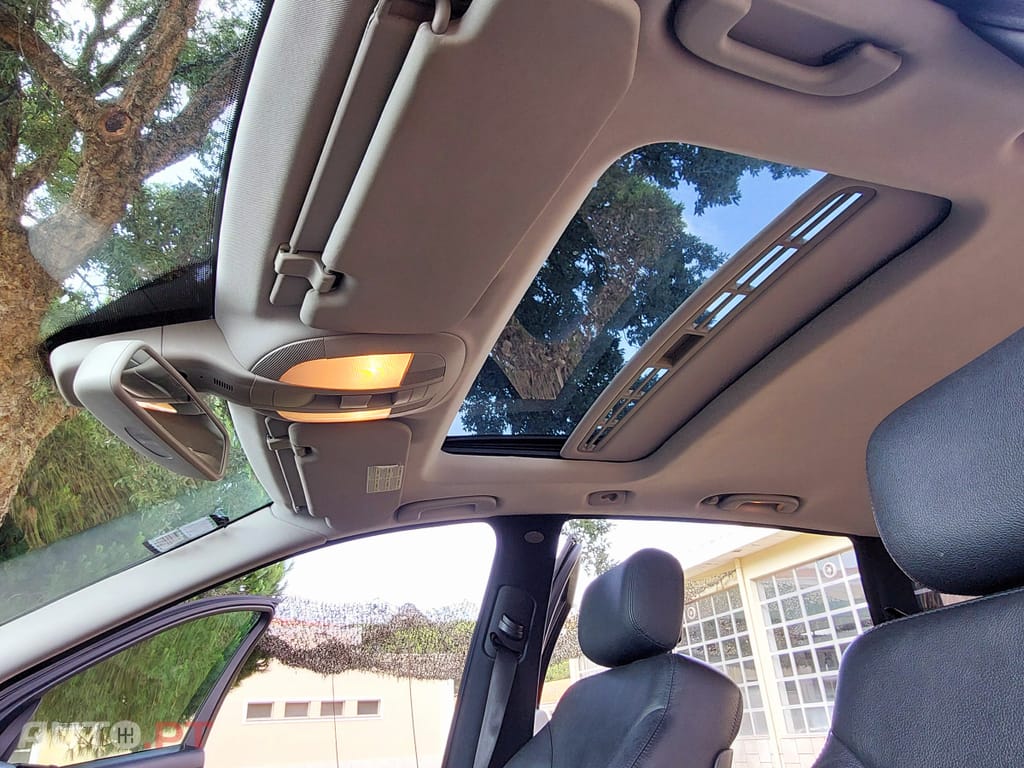 Mercedes-Benz R 320 4MATIC LONGO