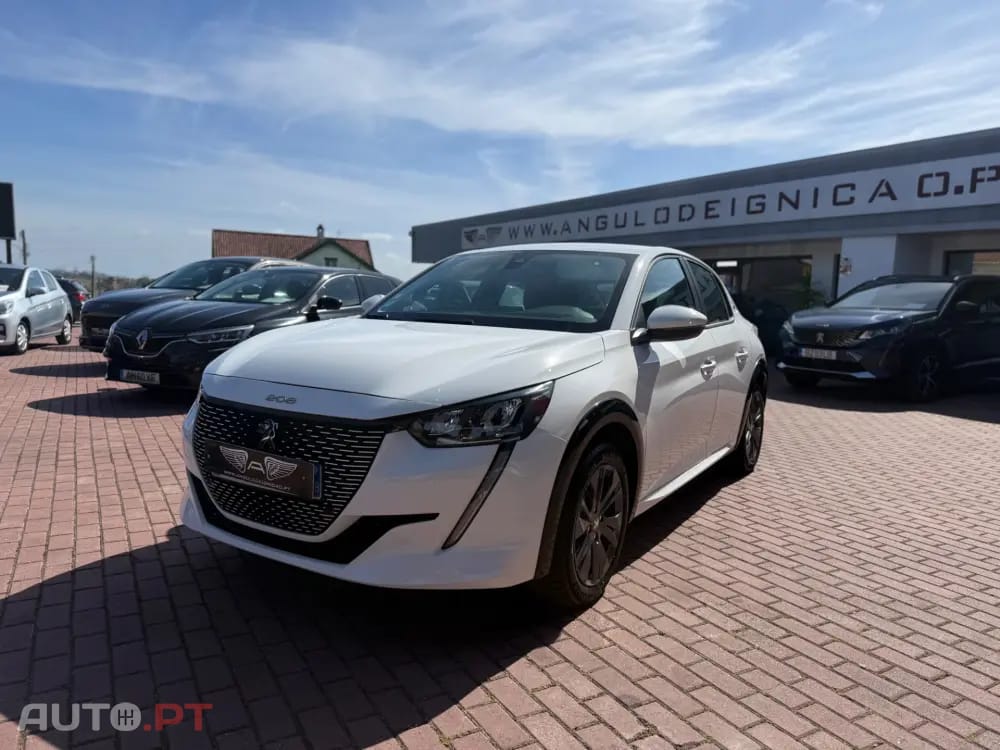 Peugeot E-208 50 kWh Active Pack